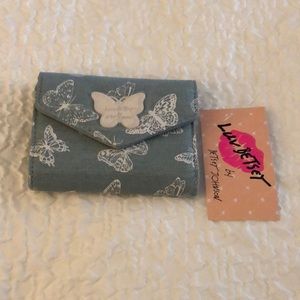 Betsey Johnson LBCASH Bi-Fold Flap Wallet Denim & White Butterfly Print NWT